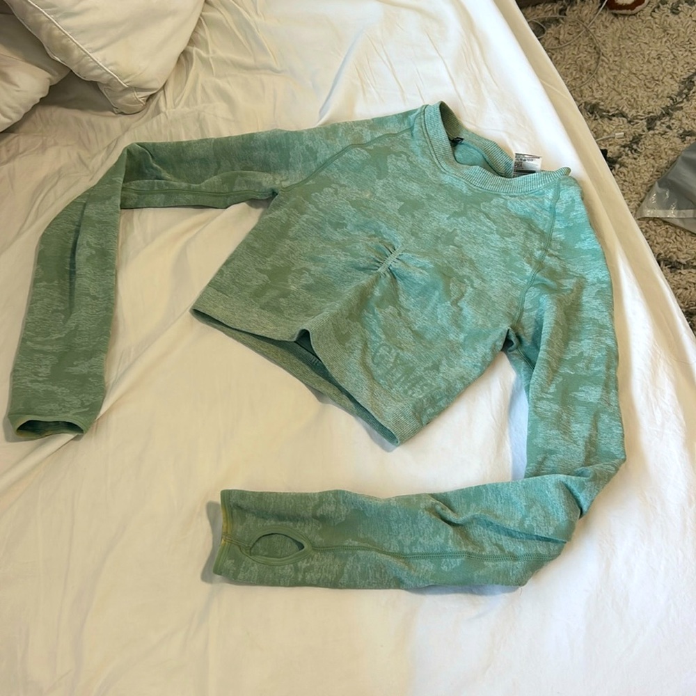 gymshark cropped long sleeve
